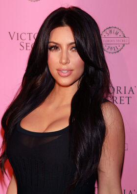 Kim Kardashian Nude Leaks OnlyFans Photo 997