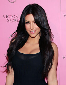 Kim Kardashian Nude Leaks OnlyFans Photo 998
