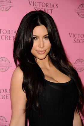 Kim Kardashian Nude Leaks OnlyFans Photo 1006