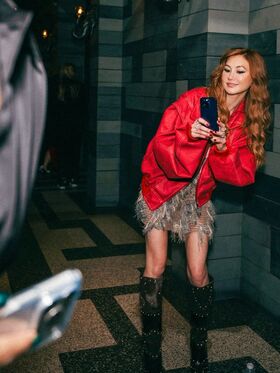 Kimiko Glenn Nude Leaks OnlyFans Photo 108