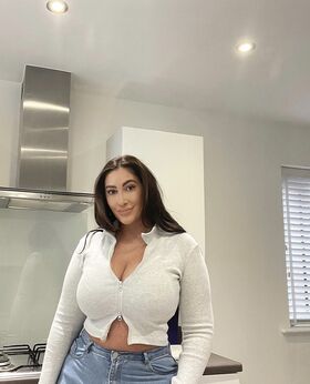 Kirstie V Nude Leaks OnlyFans Photo 9