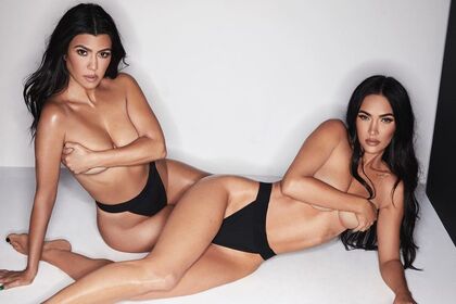 Kourtney Kardashian Nude Leaks OnlyFans Photo 37