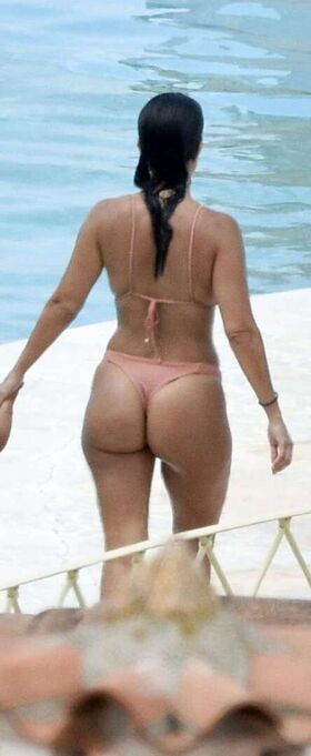 Kourtney Kardashian Nude Leaks OnlyFans Photo 165