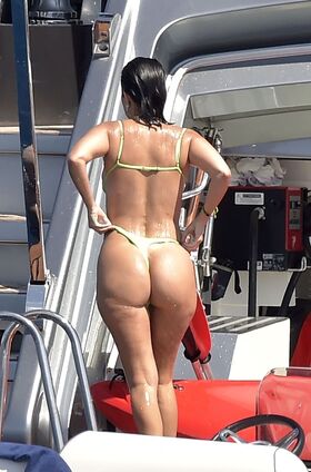 Kourtney Kardashian Nude Leaks OnlyFans Photo 173
