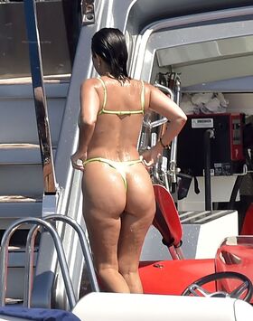 Kourtney Kardashian Nude Leaks OnlyFans Photo 174