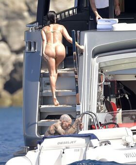 Kourtney Kardashian Nude Leaks OnlyFans Photo 180