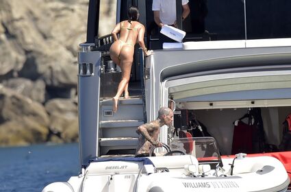 Kourtney Kardashian Nude Leaks OnlyFans Photo 182