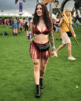 kuriositykills Nude Leaks OnlyFans Photo 8