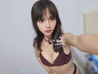 Kuro Emma Nude Leaks OnlyFans Photo 16