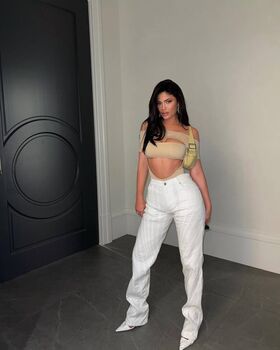 Kylie Jenner Nude Leaks OnlyFans Photo 81