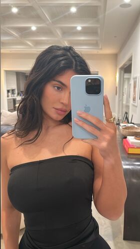 Kylie Jenner Nude Leaks OnlyFans Photo 481