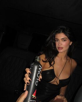 Kylie Jenner Nude Leaks OnlyFans Photo 487