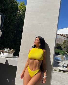 Kylie Jenner Nude Leaks OnlyFans Photo 642