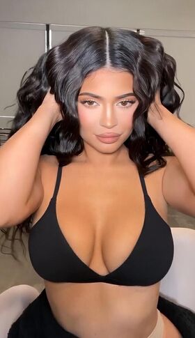 Kylie Jenner Nude Leaks OnlyFans Photo 700