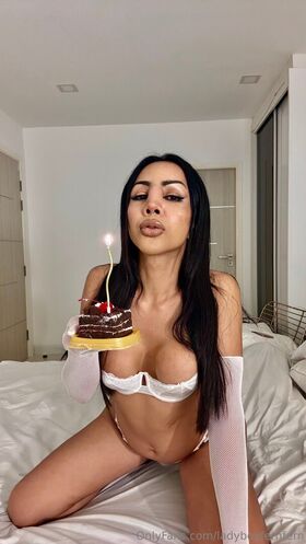 ladyboyfernfern नग्न लीक OnlyFans फोटो 68