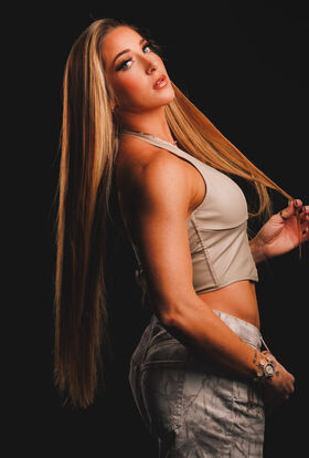 Lainey Reid Nude Leaks OnlyFans Photo 3