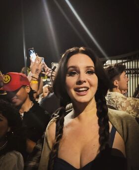Lana Del Rey Nude Leaks OnlyFans Photo 269