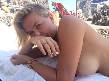Lara Bingle Nude Leaks OnlyFans Photo 26