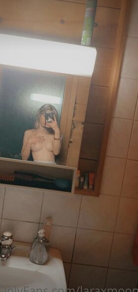 Laraxmoon Nude Leaks OnlyFans Photo 19
