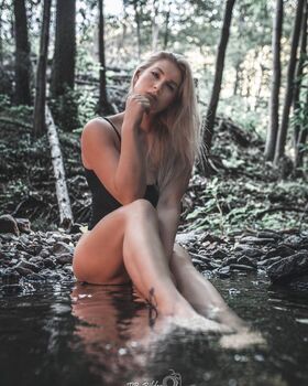 Laura La Rencia Nude Leaks OnlyFans Photo 19