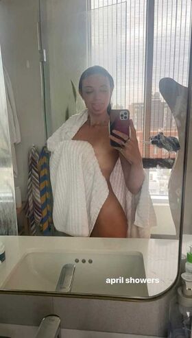 Laura Perlongo Nude Leaks OnlyFans Photo 23