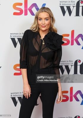 Laura Whitmore Nude Leaks OnlyFans Photo 50