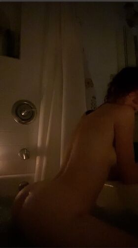 Lauren Bonner Nude Leaks OnlyFans Photo 52