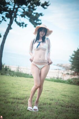 Lee Ahrin Nude Leaks OnlyFans Photo 8