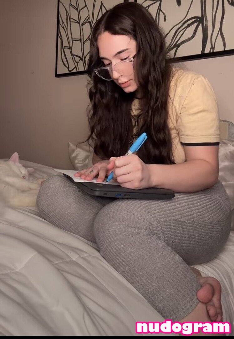 Leila Mae  katrina.babe5  leilamaeexo  leilamaexo  sugarplumbb Nude  Leaks OnlyFans Photo 1 - Nudogram v2.0