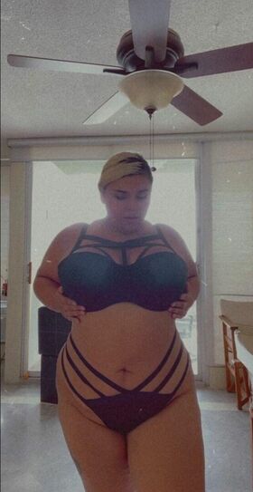 Leishla Gomez Nude Leaks OnlyFans Photo 3
