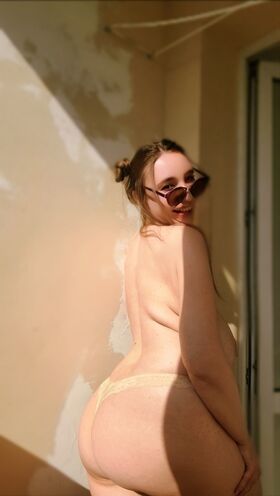 Lena Leyman Nude Leaks OnlyFans Photo 12