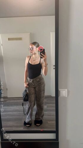 Lenya.wrs Nacktes Leaks OnlyFans Foto 24