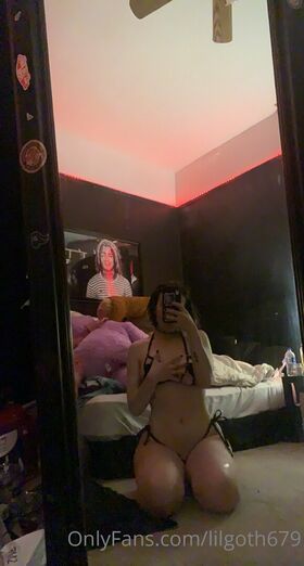 Lilgoth679 Nude Leaks OnlyFans Photo 2