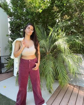 Lilly Singh नग्न लीक OnlyFans फोटो 90