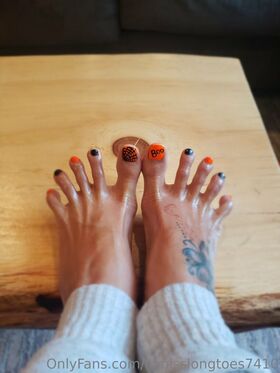 lilmisslongtoes7410 Nude Leaks OnlyFans Photo 12