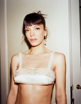Lily Allen Nude Leaks OnlyFans Photo 433