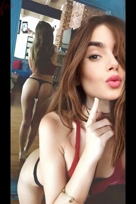 Lily Collins Nude Leaks OnlyFans Photo 3