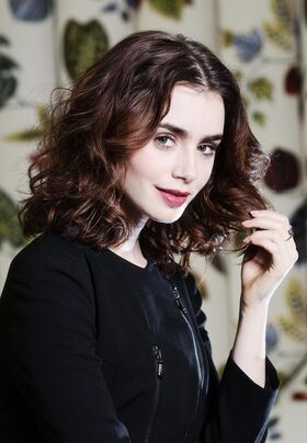 Lily Collins Nude Leaks OnlyFans Photo 47