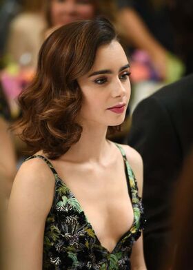 Lily Collins Nude Leaks OnlyFans Photo 102