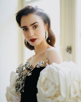 Lily Collins Nude Leaks OnlyFans Photo 228