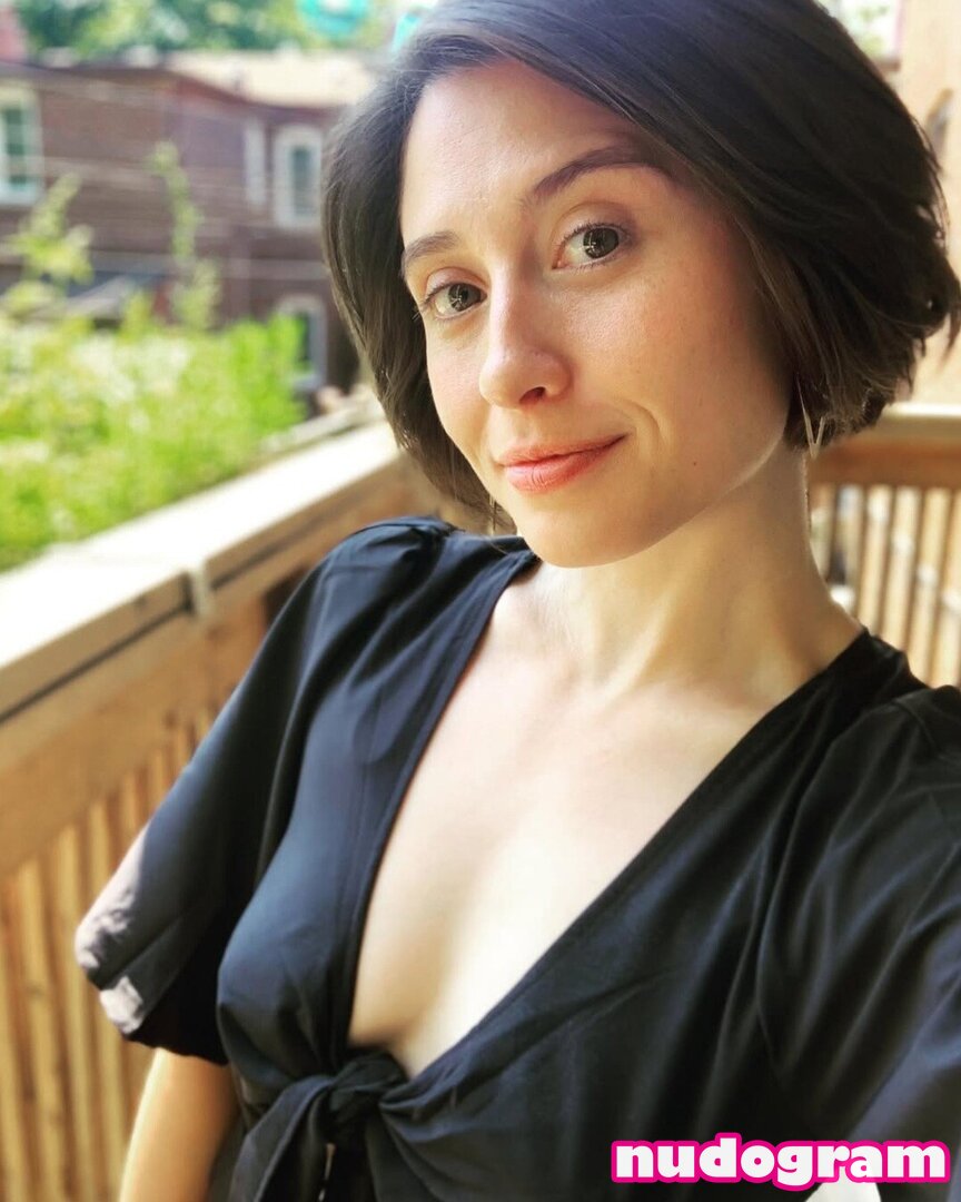 Lindsomullo Exposed - An Erotic Feast