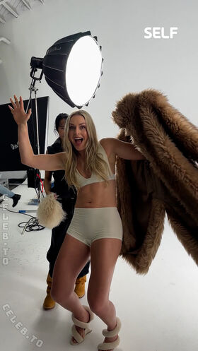 Lindsey Vonn Nude Leaks OnlyFans Photo 238