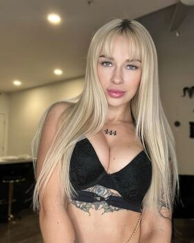 lindseyparanormal Nude Leaks OnlyFans Photo 22