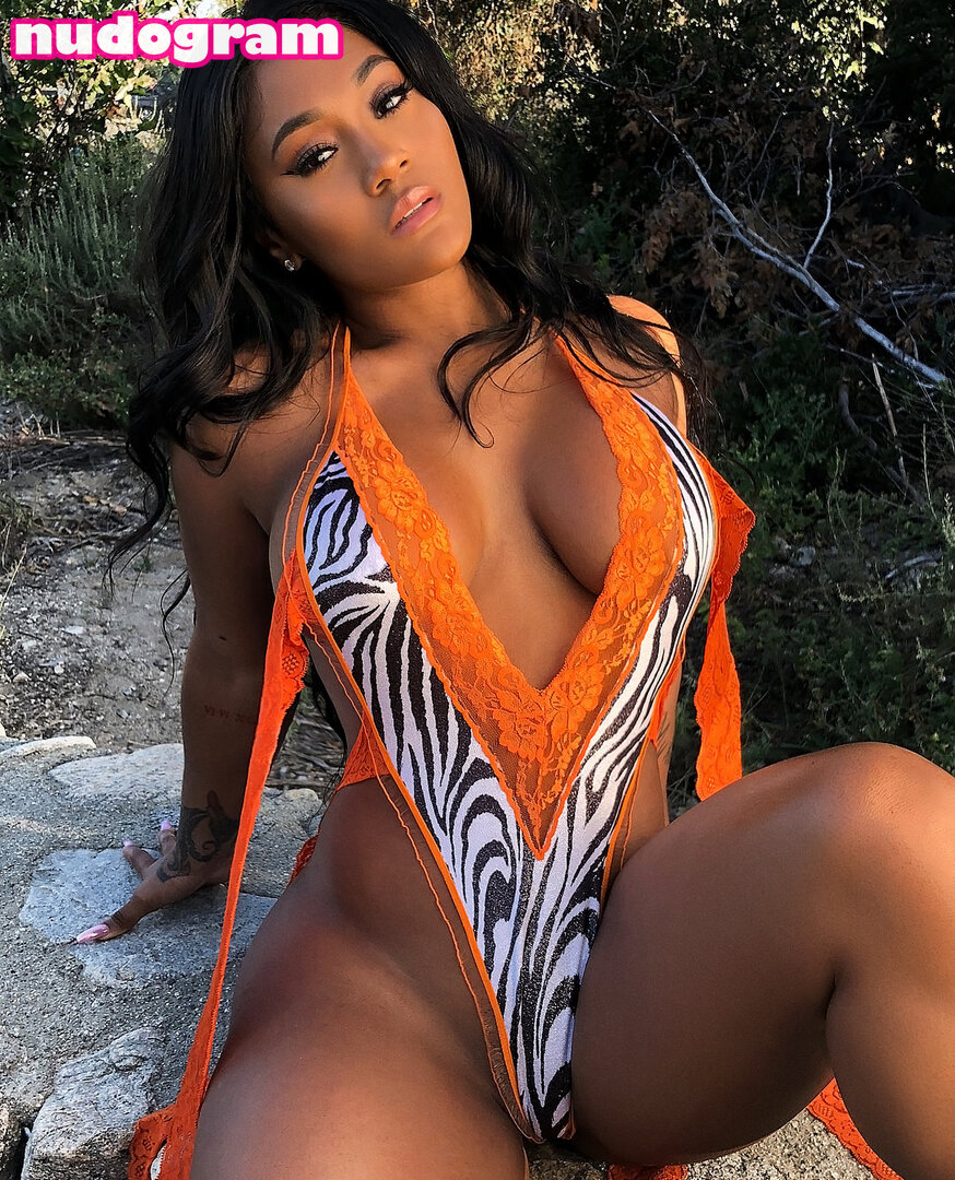 Lira Galore  Lira Mercer  lira_galore  liragalore Гола изтичане OnlyFans  снимка 10 - Nudogram v2.1