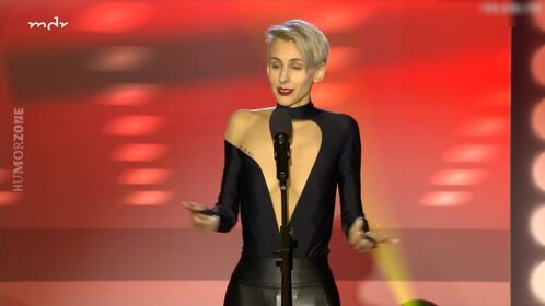 Lisa Eckhart नग्न लीक OnlyFans फोटो 99