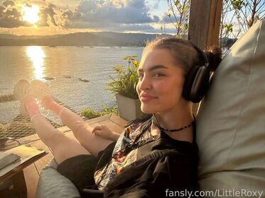 LittleRoxy Nacktes Leaks OnlyFans Foto 23