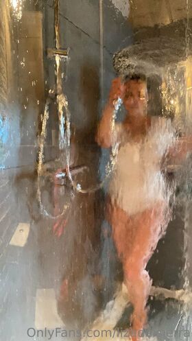 Liza Del Sierra Nude Leaks OnlyFans Photo 31