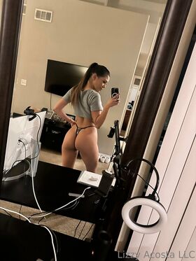 Lizzy Acosta Nude Leaks OnlyFans Photo 21
