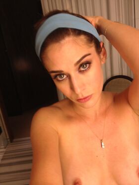 Lizzy Caplan Nude Leaks OnlyFans Photo 27