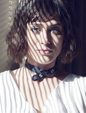 Lizzy Caplan Nude Leaks OnlyFans Photo 78
